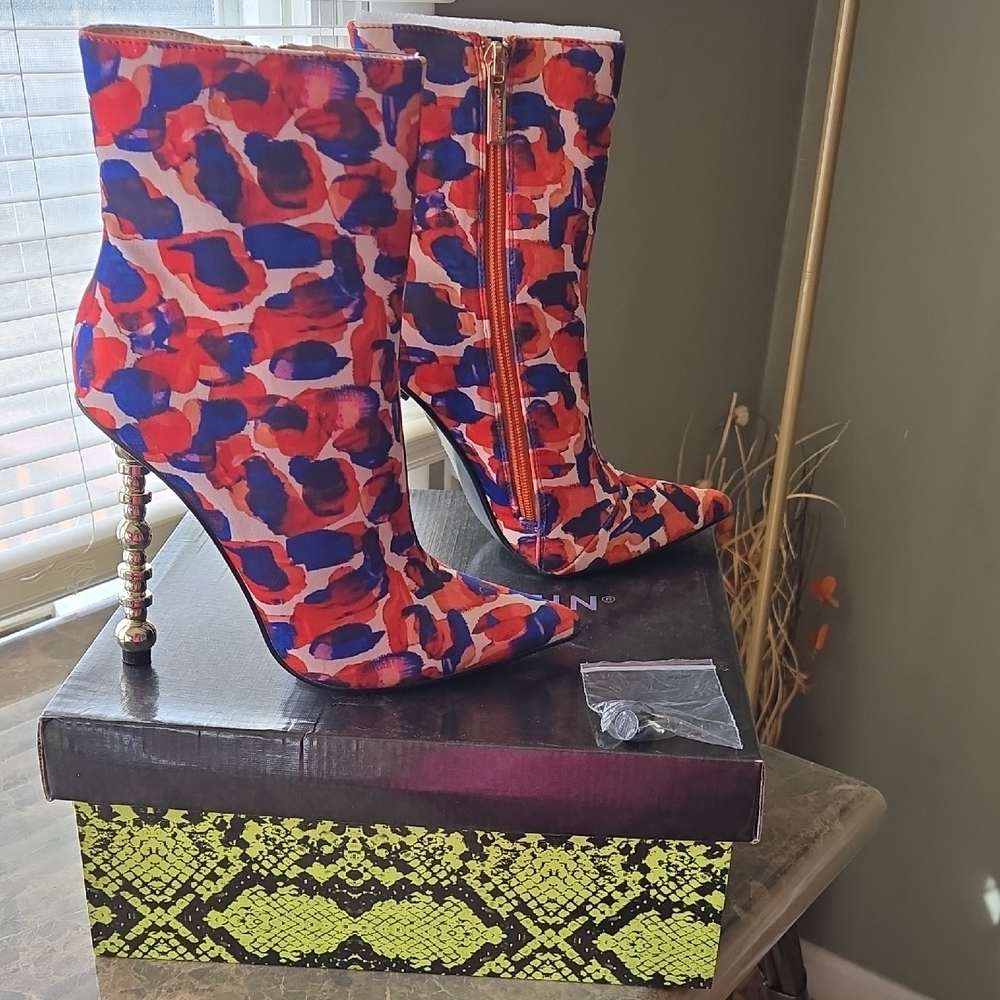 Cape Robbin Shawna Booties Sz 5.5
